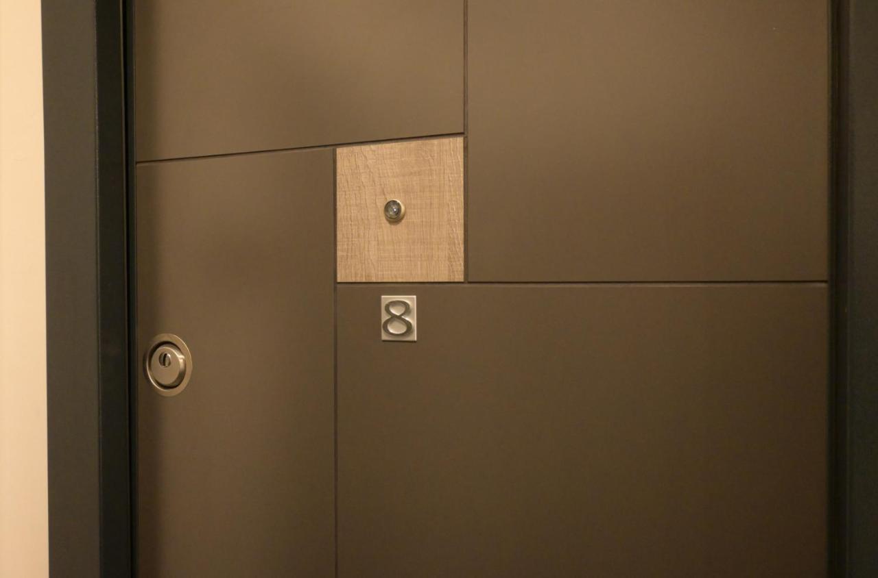 Luana Airport Apartments #8 Otopeni Luaran gambar